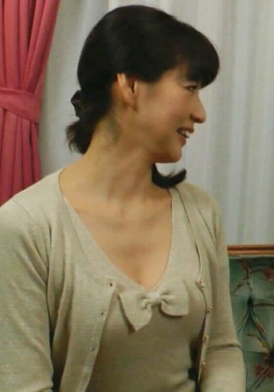 【近親相姦×】チェリーボーイのボクがネットで見つけたデリヘル嬢はボクのお母さん！？｜h_1724m635g00002