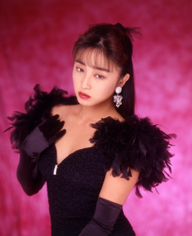 【その他フェチ×浅倉舞・綾瀬ひとみ】若奥様おつまみ日記｜41me00018